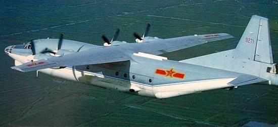 歼20紧急升空，成功逼退外军战机
